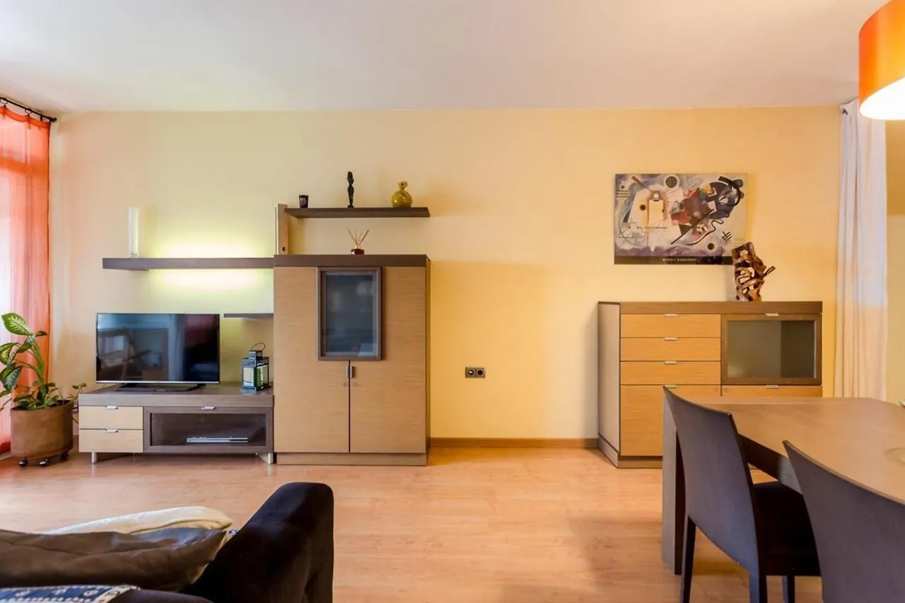 Comfortable 3Bed With Amazing Views Over Barcelona Apartment